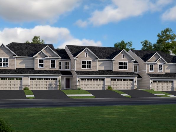 2134 Tyrone Dr, Shakopee, MN 55379
