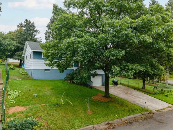 106 3rd St, Alpha, MI 49902