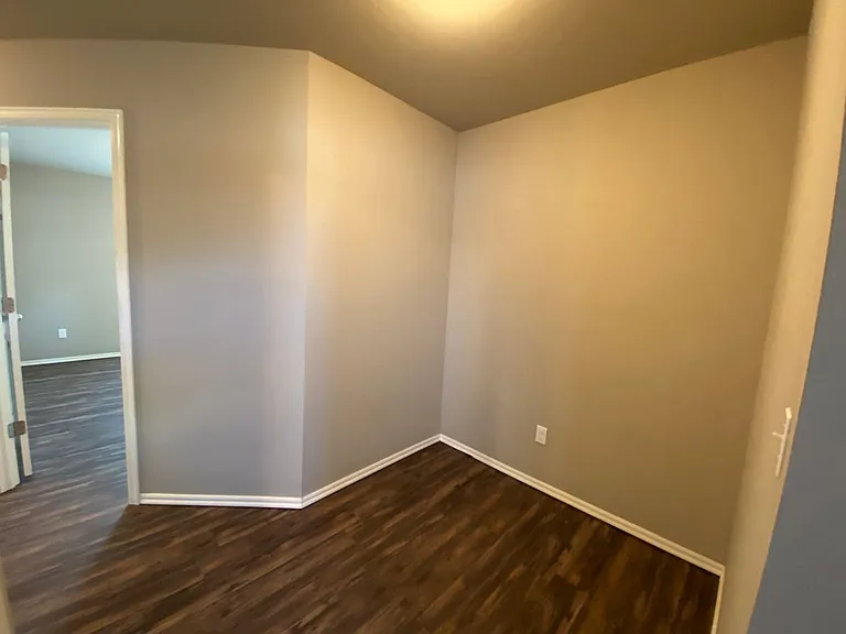 4517 Hunter Blvd — Photo 23