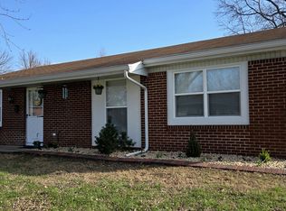 605 E 2nd St, O'Fallon, IL 62269