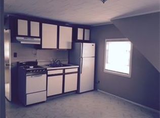 15 Flamingo Rd FLOOR 2, Levittown, NY 11756