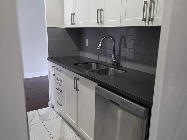 1305 Wilson Ave S #204 — Photo 7