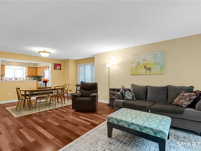 410 Sand Stone Dr #410 — Photo 2