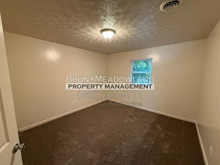 5525 Jacksboro Pike #7 — Photo 11