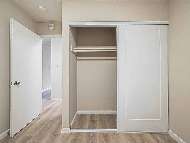 1648 Filbert St — Photo 10