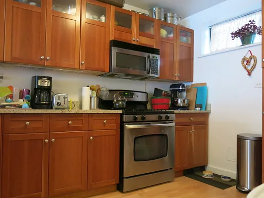 Rented by Realty Collective | media 10