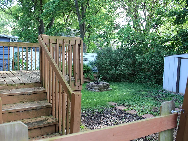 2430 Superior St — Photo 20