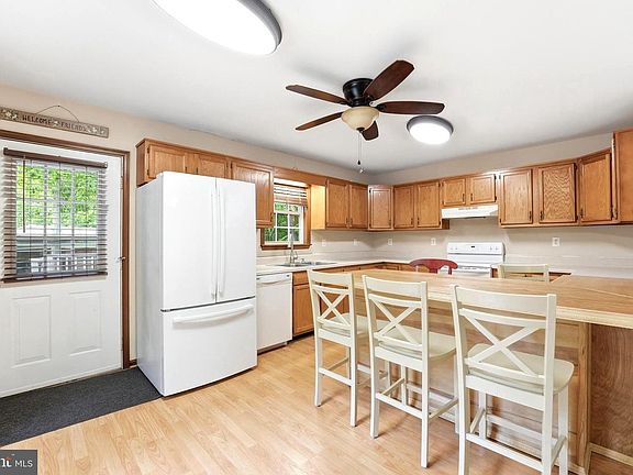 4th image of 2747 Twymans Mill Rd