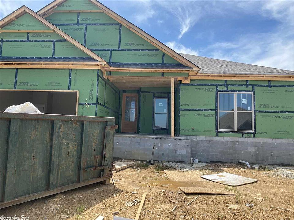 1st image of 2615 Lilac Dr