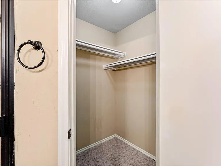 5622 Village Park Dr — Photo 25