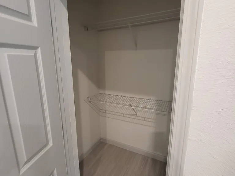 647 Hammond Ave #101 — Photo 10
