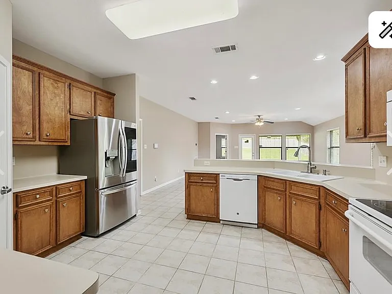 133 E Mosley Ln — Photo 12