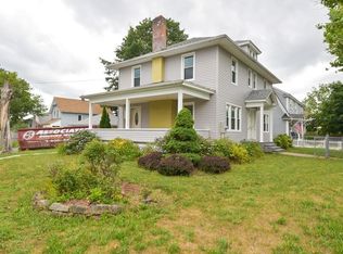 141 Oak St, Springfield, MA 01151