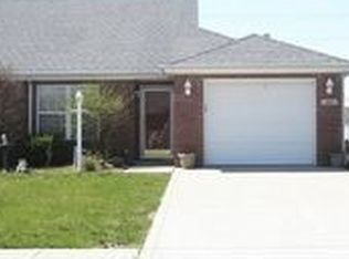 100 Reagan Cir, Franklin, IN 46131