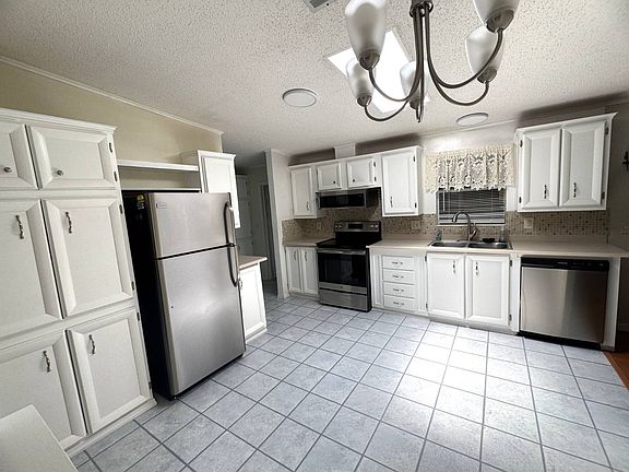 5th image of 14438 Palos Pl #3094