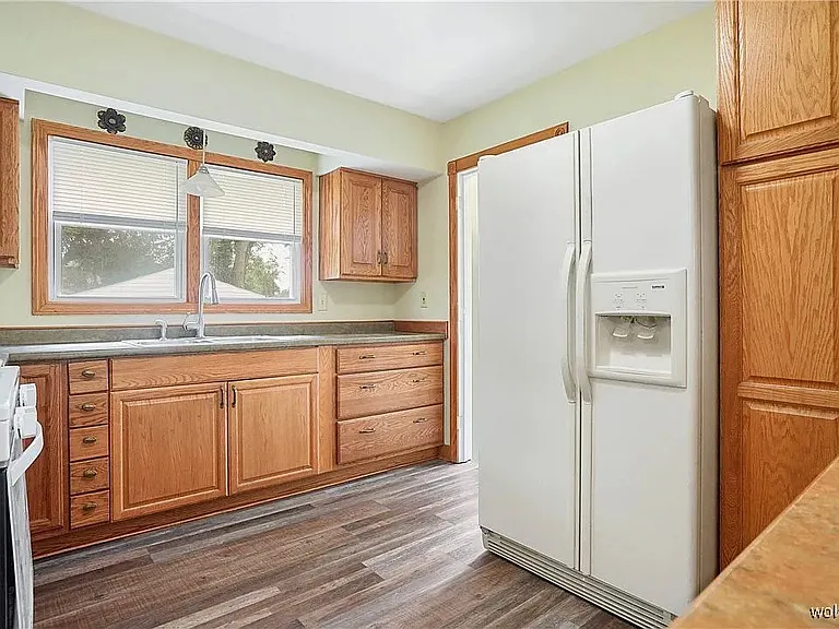 1568 Newton St #1 — Photo 8