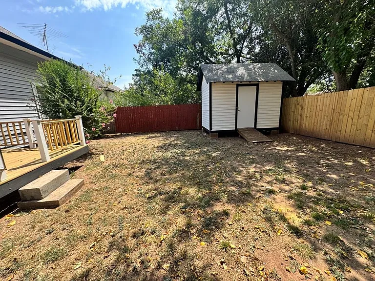 1417 W Idaho Ave — Photo 13