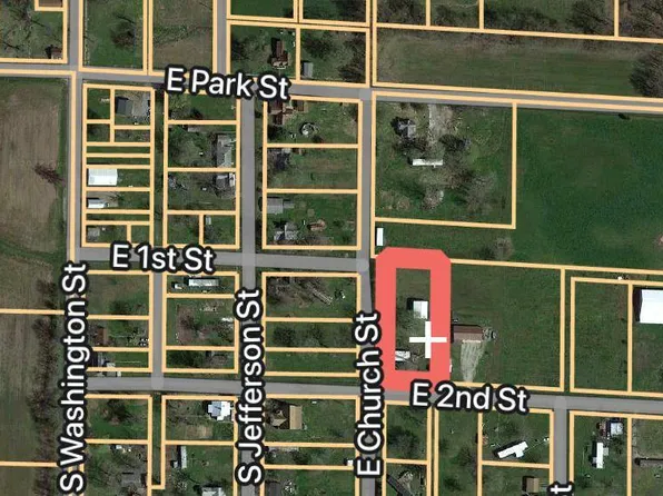 302 E 2nd St, Sailor Springs, IL 62824