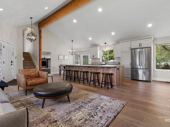 5th image of 3661 W Woodmont Dr