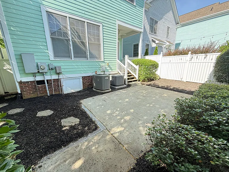 7030 Blakeney Greens Blvd — Photo 24