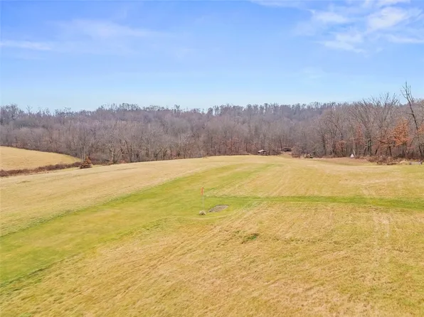 368 Steiner Bridge Rd, Valencia, PA 16059