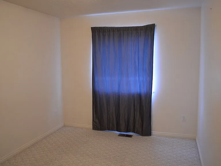516 W 300 S — Photo 21