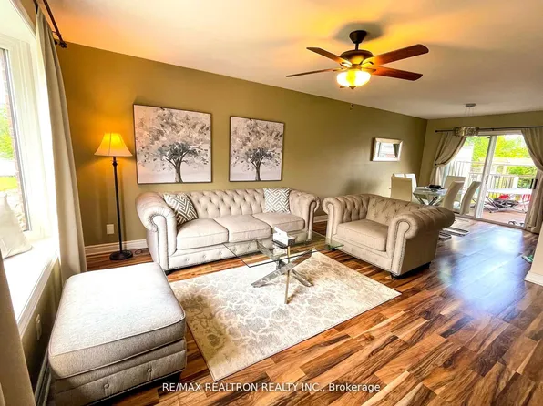 298 Glenwoods Ave, Georgina, ON L4P 2W8
