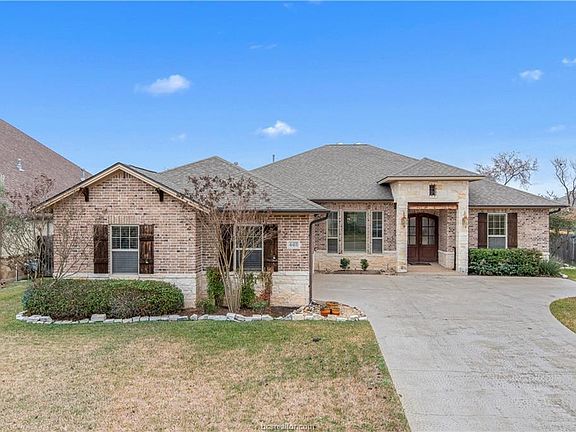 3rd image of 4411 Amberley Pl