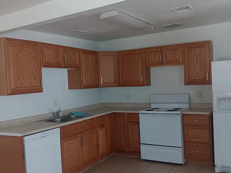 5510 E 20th St #2 — Photo 5