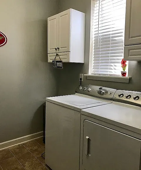 225 Stoke Hammond Ct — Photo 14