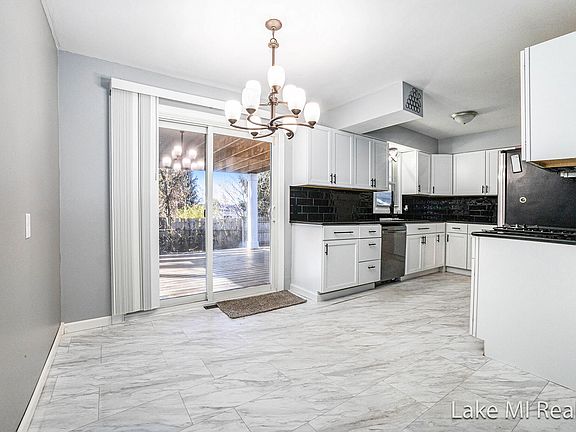 3rd image of 7575 Regal Ave SE