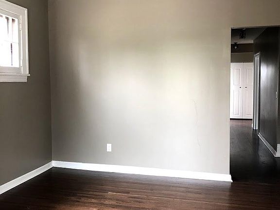 3rd image of 2906 1/2 Tyler St NE