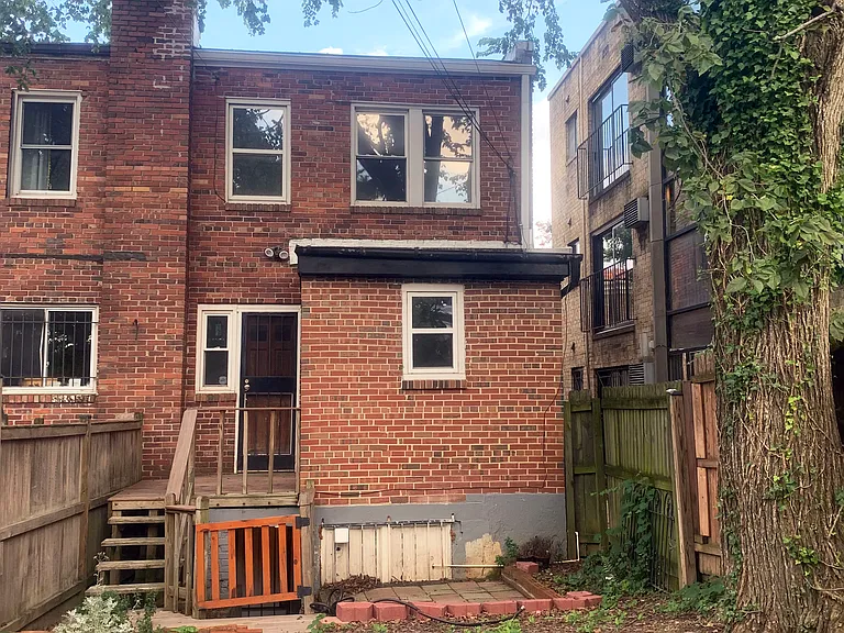 3446 Brown St NW — Photo 31