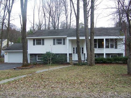 1st image of 21 Cedarwood Dr