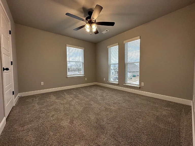 2040 Tallgrass Ter — Photo 32
