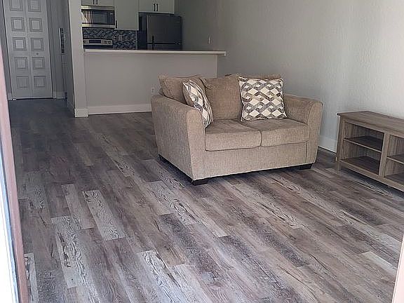 5th image of 18270 Mediterranean Blvd