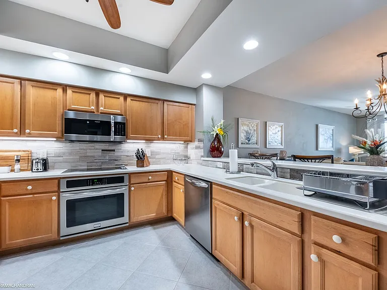 3313 Sunset Key Cir #402 — Photo 9