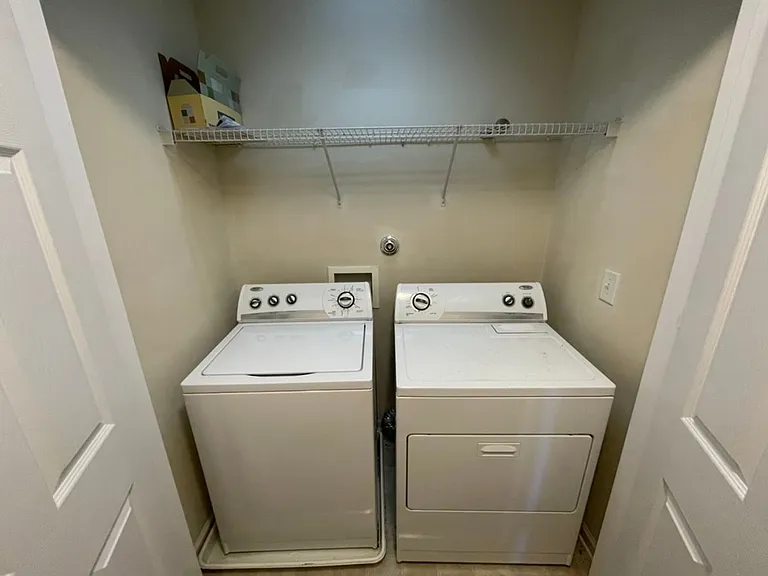 107 Fanwood Ct — Photo 9