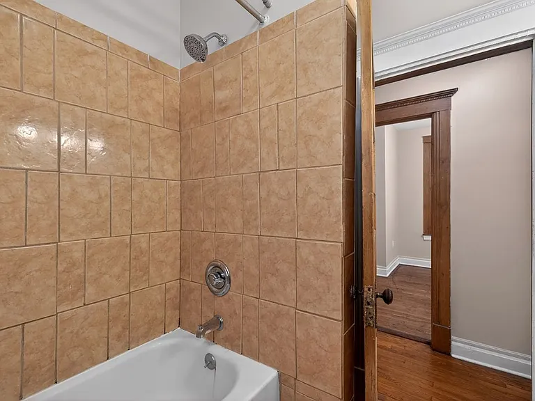 18 Boyd Ave — Photo 8