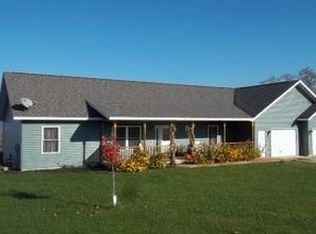 33 Hidden Ridge Ln, Guttenberg, IA 52052