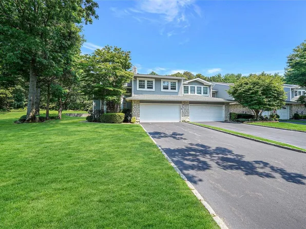 152 Colony Drive #152, Holbrook, NY 11741