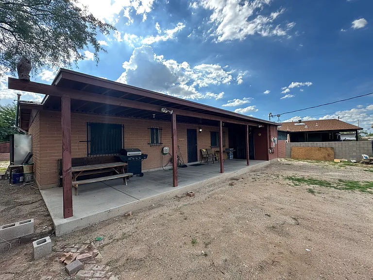3209 S Capri Cir — Photo 42