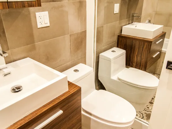 1426 De Kalb Avenue image 27 of 40