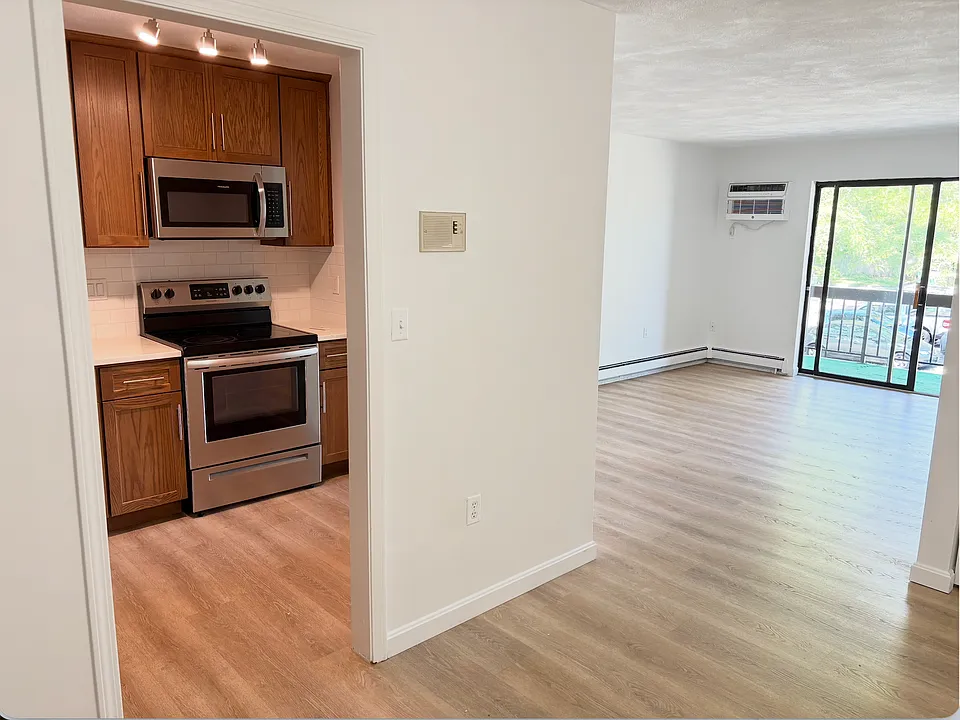 62 Farwell St #55/12