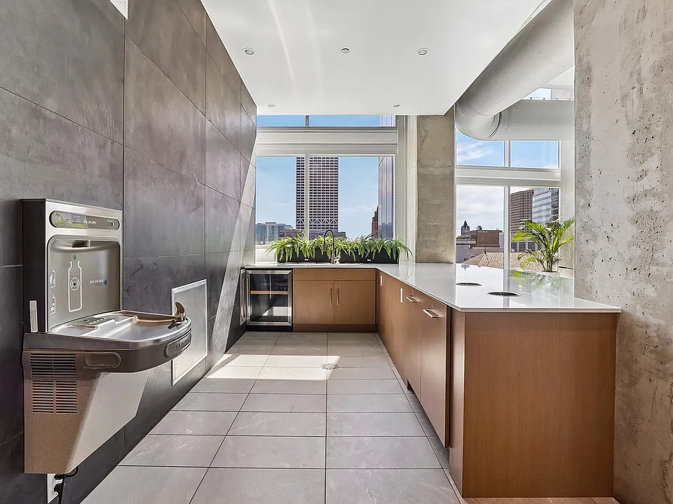 7th Floor - Poolside Hosting Kitchen