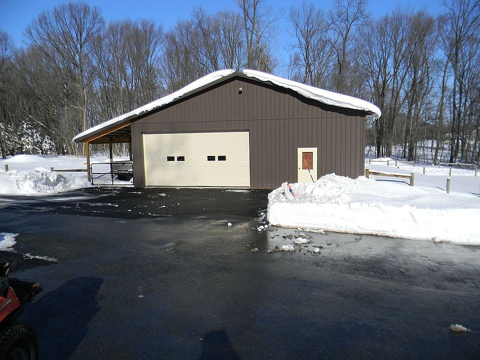 2nd image of 27 Boy Scout Rd