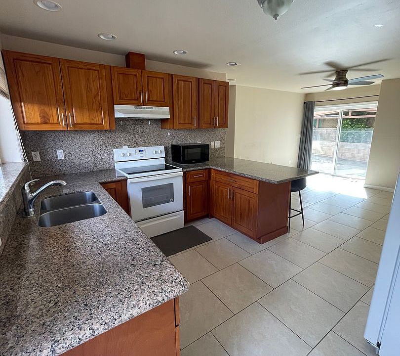 1st image of 4008 Keaka Dr #A