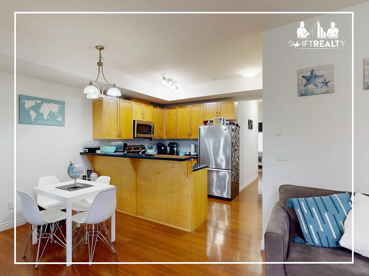 2 bed, 827 sqft, $2,598 — Photo 3