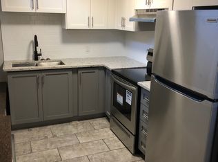 1143 Main St E #1, Hamilton, ON L8M1P2