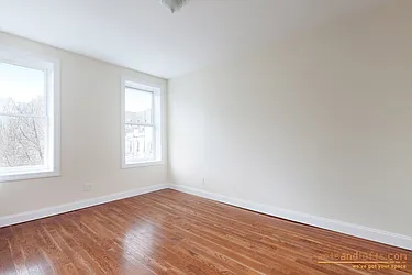 Rented by aptsandlofts.com